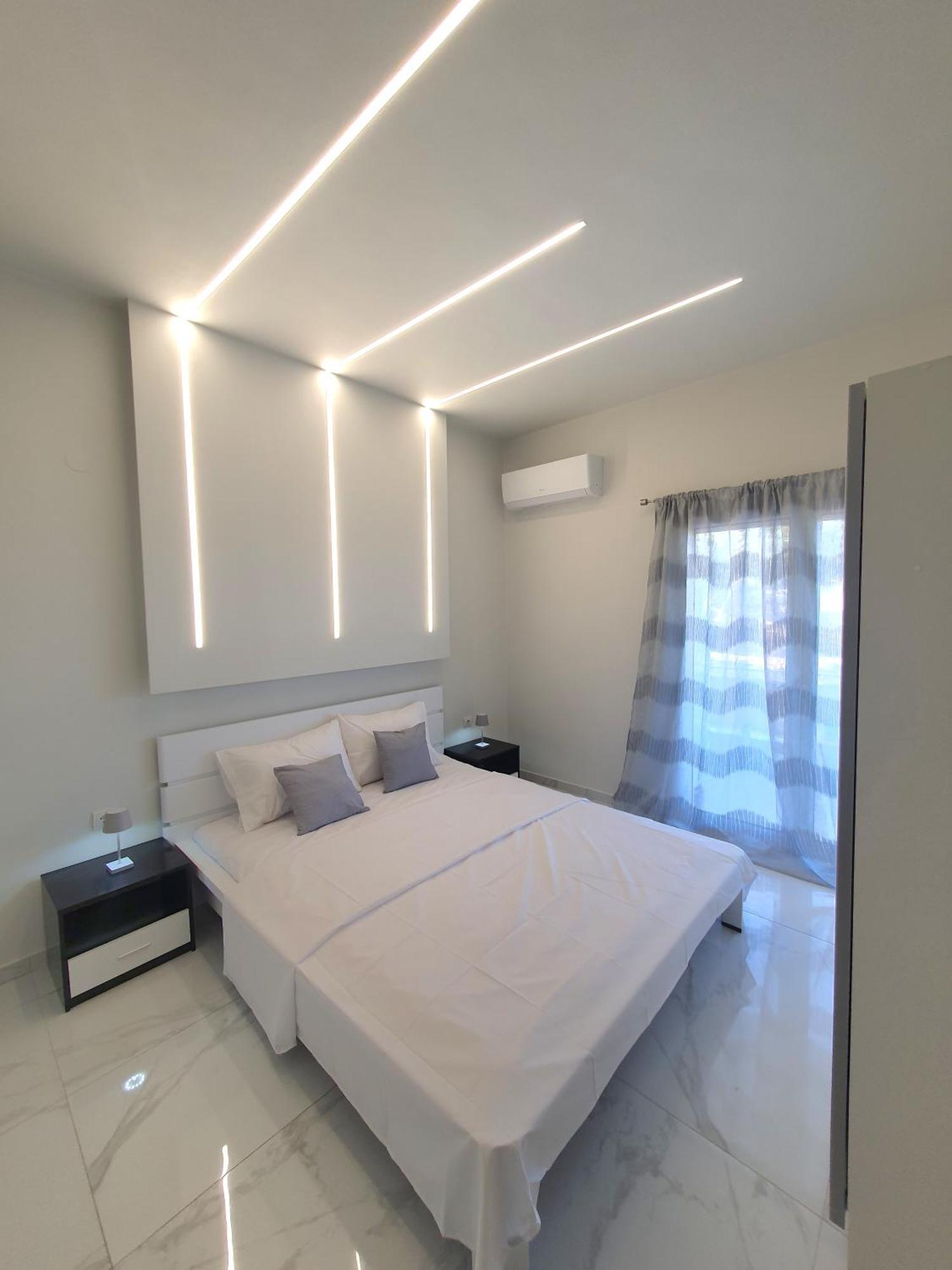 Apartamento Riviera Penthouse PalaiónTsiflíkion Exterior foto